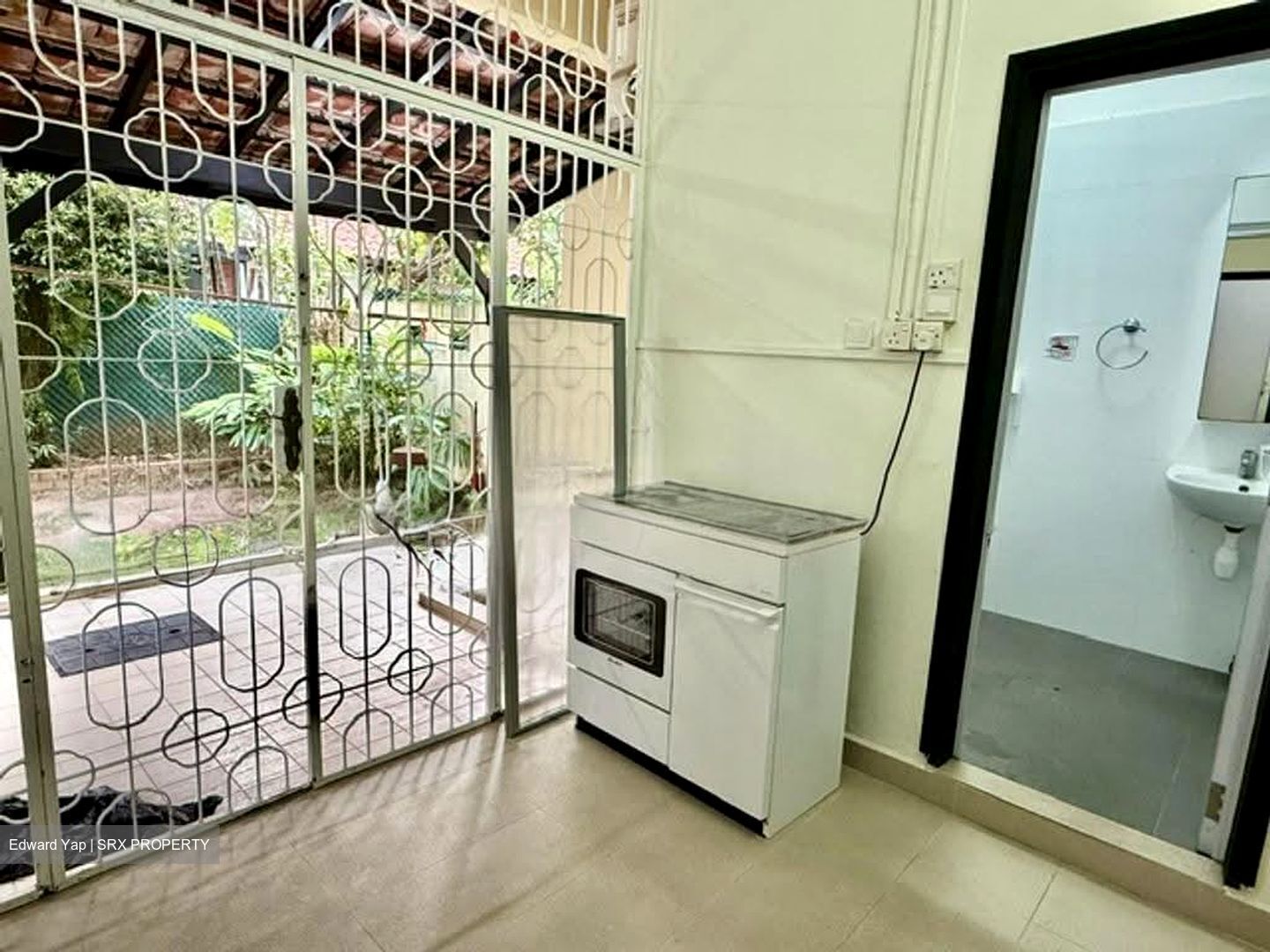 Duchess Garden (D10), Semi-Detached #625589001